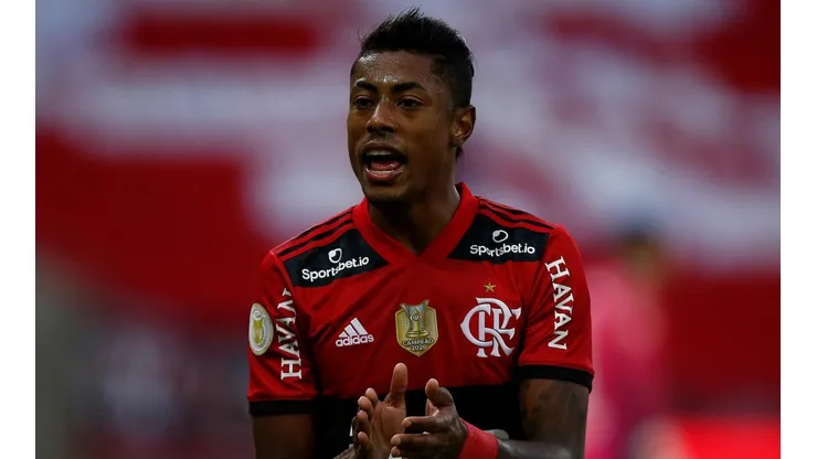 Camisa 27 está relacionado para a partida contra o Grêmio (Foto: Getty Images)