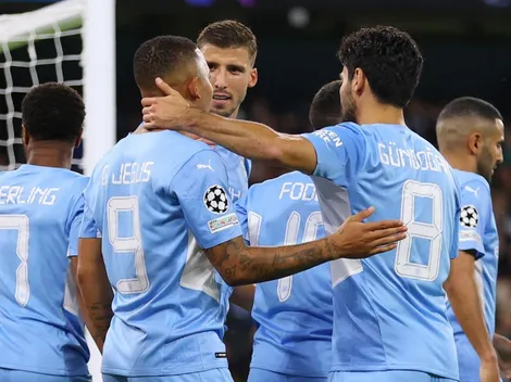 Melhores momentos da goleada do Manchester City na estreia da Champions League