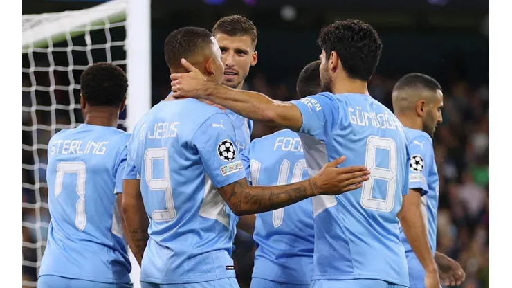 Melhores momentos da goleada do Manchester City na estreia da Champions League. (Foto: Getty Images)