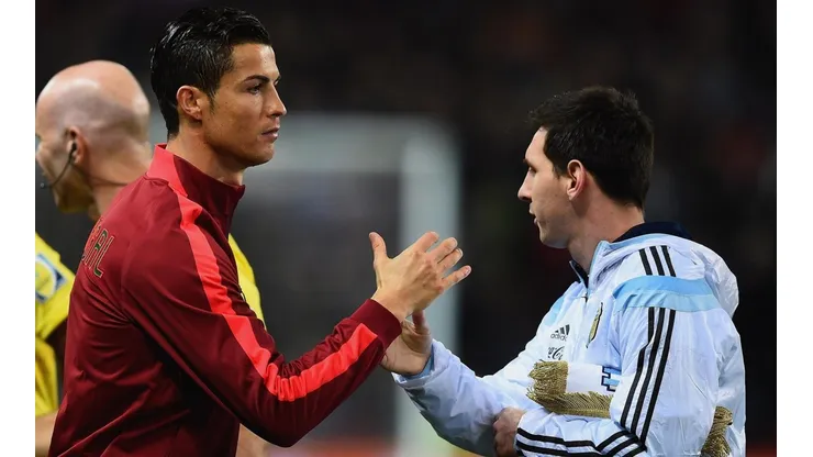 Quanto falta para que Cristiano Ronaldo e Messi cheguem aos mil gols em suas carreiras?