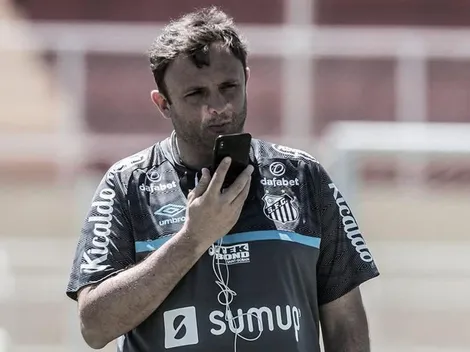 “Situação complicada”; Mazzuco não consegue atender pedido de Rueda e negociações com atacante estão estagnadas