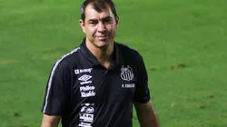 Fábio Carille estreou pelo Santos no último sábado (11) (Foto: Fernanda Luz/AGIF)