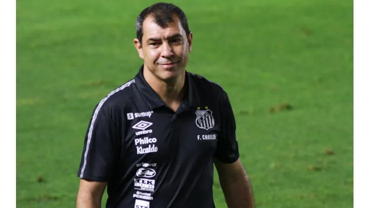 Fábio Carille estreou pelo Santos no último sábado (11) (Foto: Fernanda Luz/AGIF)