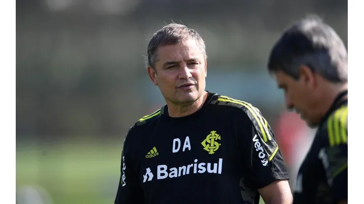 Aguirre: elogios aos jovens (Foto: Ricardo Duarte/Inter/Divulgação)