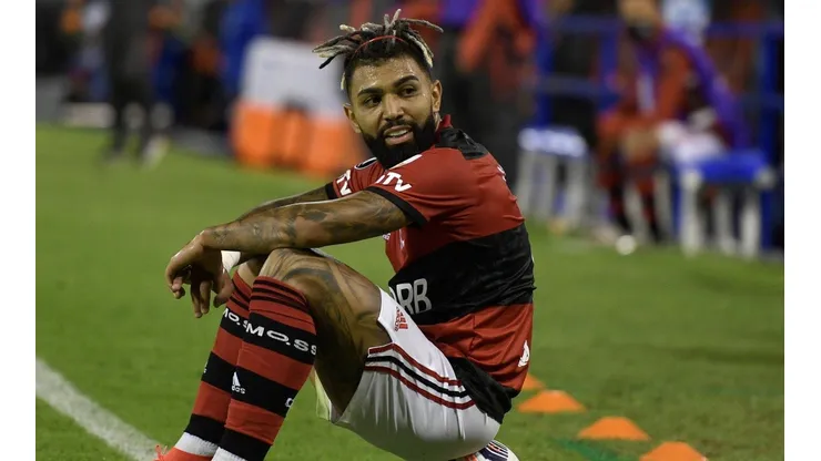 Camisa 9 está fora da partida contra o Palmeiras (Foto: Getty Images)