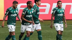 Jogadores do Palmeiras em duelo contra o Flamengo