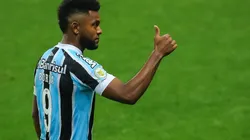 Colombiano pode ficar apenas como opção no banco de reservas (Foto: Pedro H. Tesch/AGIF)