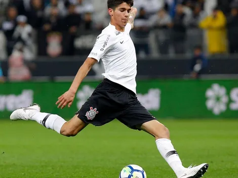 Araos não se empolga com proposta do Colo Colo e deve seguir no Corinthians