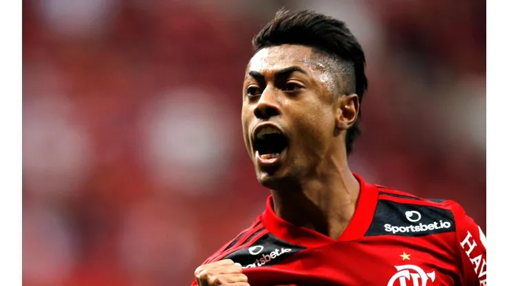 Bruno Henrique volta a treinar, mas segue como dúvida para clássico nacional