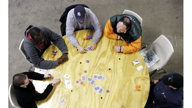 O poker pode ser uma atividade muito divertida e qualquer um pode jogar (Foto: Getty Images)