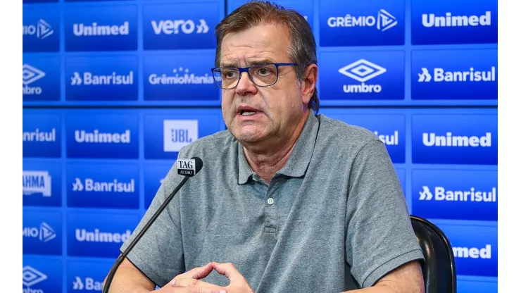 Herrmann: VP do Grêmio questiona suposto favorecimento ao Fla (Foto: Lucas Uebel/Grêmio/Divulgação)
