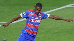 Benevenuto: novamente à disposição (Foto: Marcello Zambrana/AGIF)