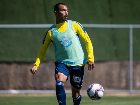 Joseph vira manchete de última hora e Luxa aciona zagueiro da base