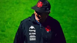 Lisca não pode conceder a entrevista pós jogo por conta de problemas na internet da Ressacada (Foto: R.Pierre/AGIF)