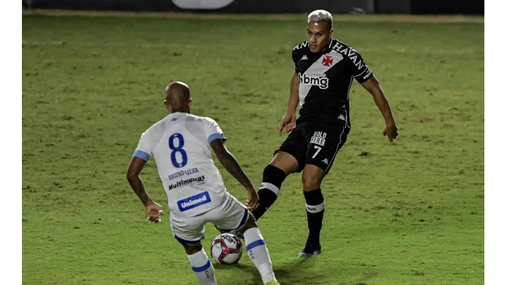 Vasco vive pequeno jejum contra o Avaí (Foto: Thiago Ribeiro/AGIF)