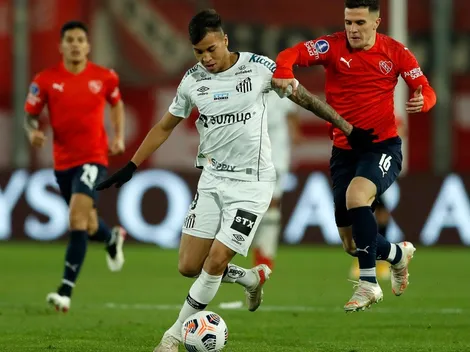 Declaração de Bustos contrariado anima Santos: "Posso negociar com qualquer clube em 3 meses"