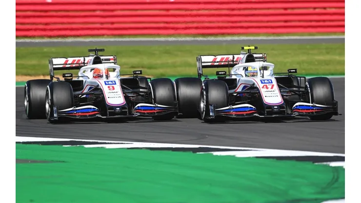 Clima ruim entre Mick Schumacher e Nikita Mazepin fica evidente após GP da Holanda (Foto; Getty Images)