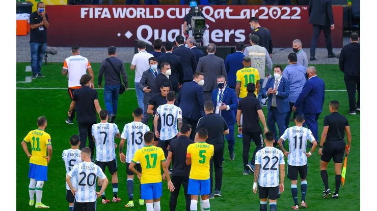 Jogo entre Brasil x Argentina é oficialmente suspenso por decisão de árbitro. (Foto: Marcello Zambrana/AGIF)