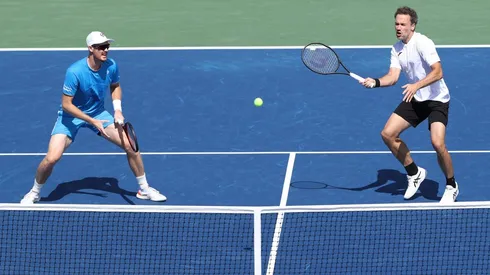 Campeões do US Open em 2016, Bruno Soares e Jamie Murray avançam às oitavas de final (Foto: Getty Images)
