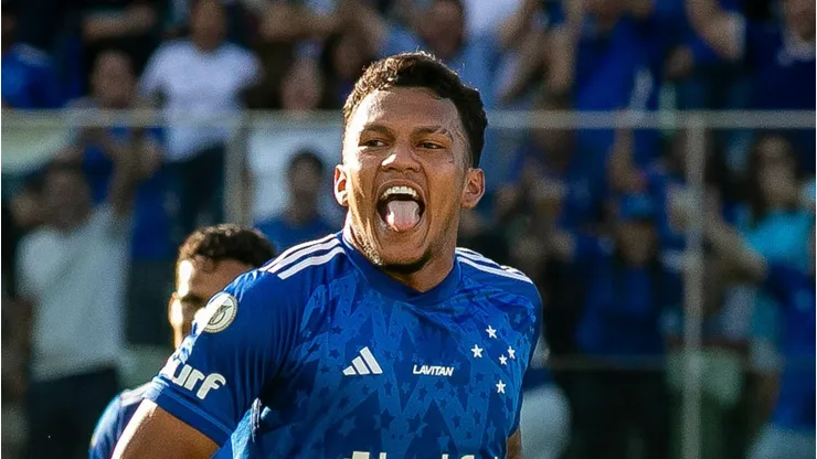 Gabriel Veron marcou novamente pelo Cruzeiro. Foto: Fernando Moreno/AGIF