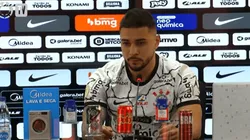 João Pedro, durante apresentação no CT Joaquim Grava (Foto: Reprodução/YouTube/Corinthians)