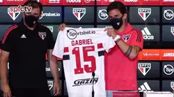 Gabriel Neves sendo apresentado no São Paulo. (Foto: Reprodução SPFCtv)