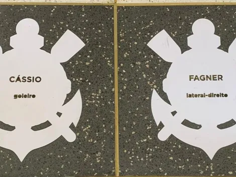 Corinthians inaugura calçada da fama em homenagem a 111 ídolos