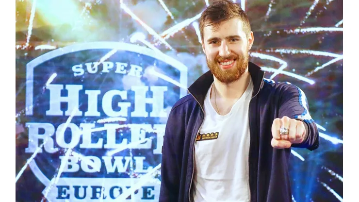 Wiktor Malinovski faturou uma forra absurda no Super High Roller Bowl (Foto: PokerGo)