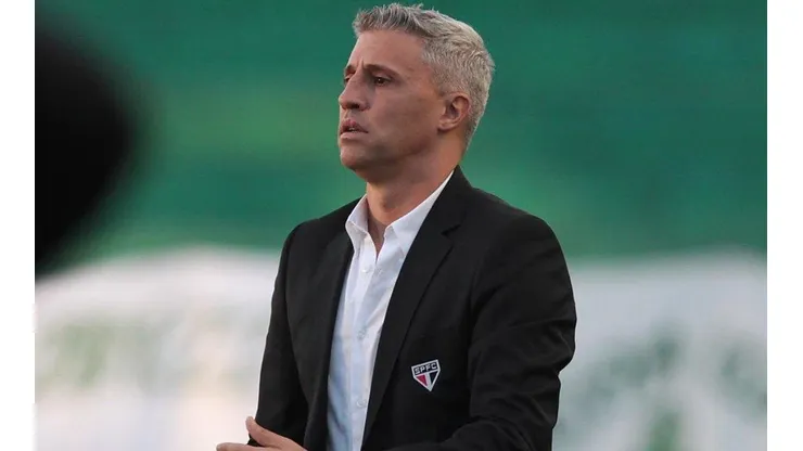 Crespo: tem novos estrangeiros à disposição (Foto: Rubens Chiri / saopaulofc.net / Divulgação)