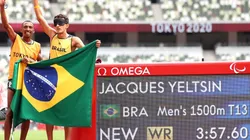 Yeltsin Jacques conquista o ouro na prova dos 1500m T11 e garante a 100ª medalha dourado para o Brasil em Jogos Paralímpicos (Foto: Getty Images)