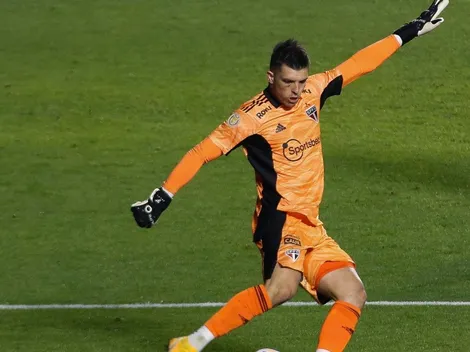 Com Volpi em baixa, São Paulo volta ao mercado para contratar goleiro campeão da Libertadores