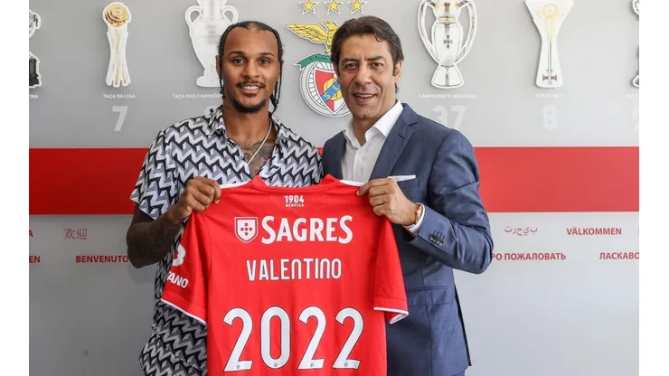 O anuncio do novo reforço foi feito na manhã desta terça-feira | Crédito: Divulgação Benfica