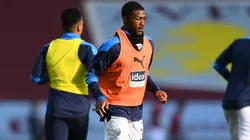 Jogador está fora dos planos atuais do técnico do Arsenal | Crédito: Getty Images