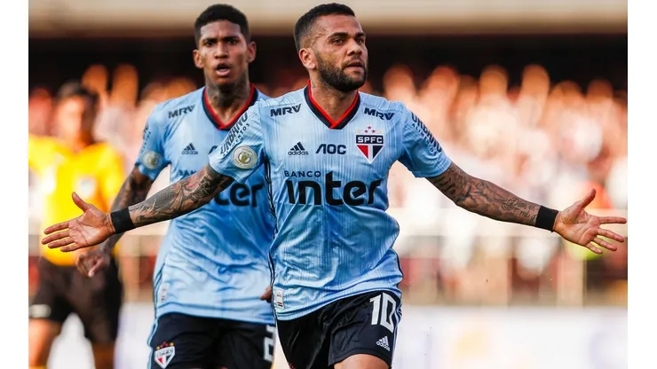 O São Paulo enfrenta o Juventude no Estádio Alfredo Jaconi, Rio Grande do Sul.