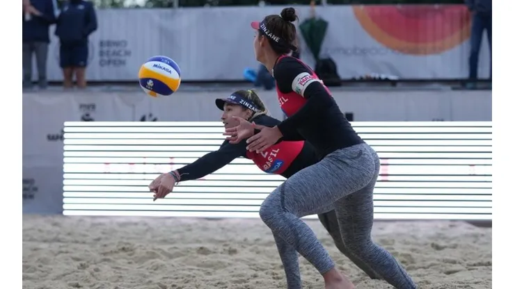 Andressa e Vitoria foram eliminadas nas quartas da etapa de Brno do Circuito Mundial de Vôlei de Praia (Foto: Divulgação/FIVB)