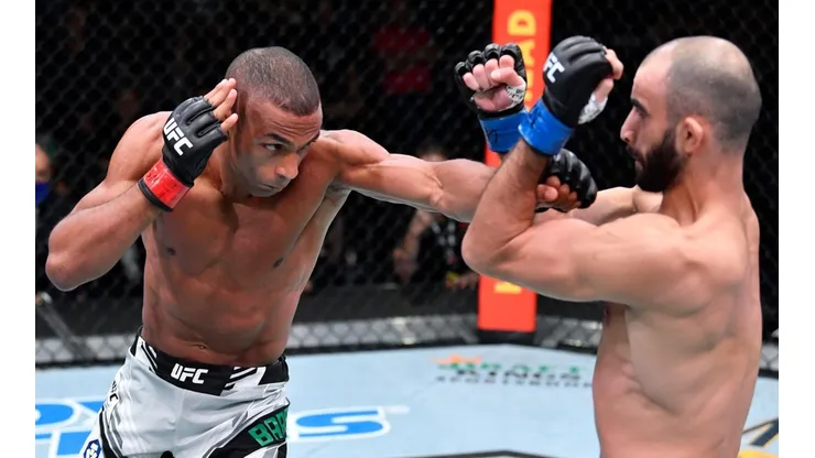 Edson tentou impor pressão, mas Giga foi superior | Crédito: Getty Images