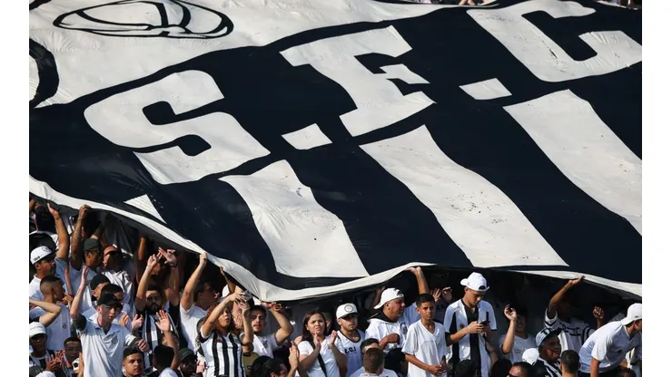 O Santos ocupa a 11ª posição no Brasileirão, com 22 pontos.