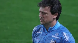 Diniz: contente com reforços e com atuação de jovem defensor (Foto: Marcello Zambrana/AGIF)