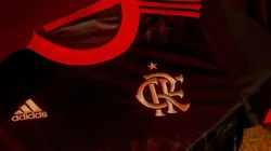 Motorista de transportadora é preso no RJ por suspeita de roubo e venda da nova camisa do Flamengo. (Foto: Reprodução)