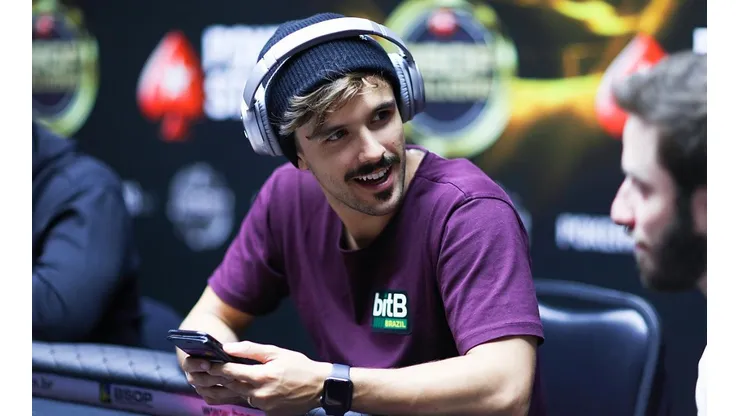 Yuri Martins ganhou o quinto título de WCOOP (Foto: Carlos Monti / Divulgação BSOP)