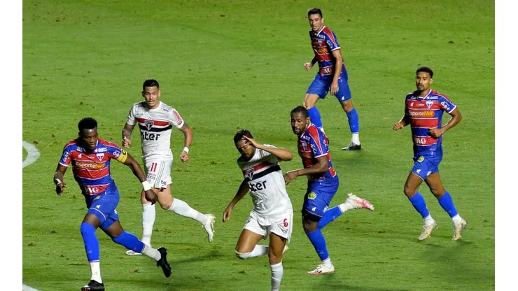 O São Paulo eliminou o Fortaleza na Copa do Brasil de 2020 (Foto: Bruno Ulivieri/AGIF)