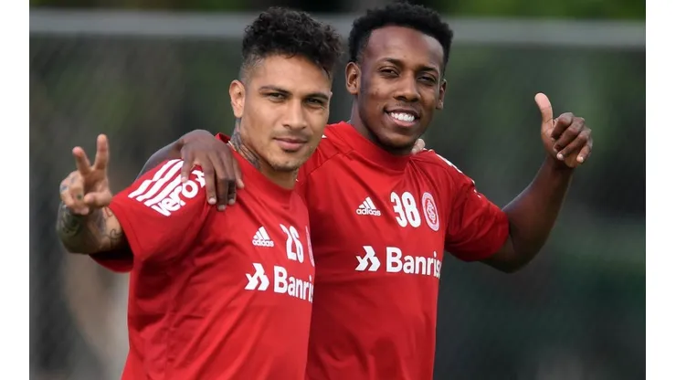 Guerrero e Moisés: contratos até dezembro (Foto: Ricardo Duarte/Inter/Divulgação)