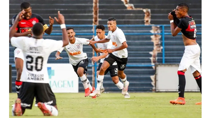 Varanda migrou do sub-17 direto para o time profissional | Crédito: Divulgação Corinthians