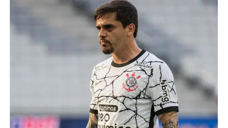 Fagner: não tem um reserva consolidado no Timão (Foto: Robson Mafra/AGIF)