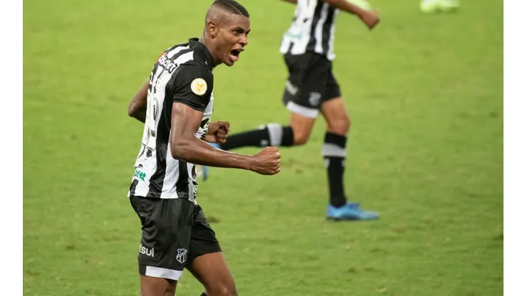 Foto: Kely Pereira/AGIF