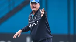 Felipão: pode ter reforços (Foto: Lucas Uebel/Grêmio/Divulgação)