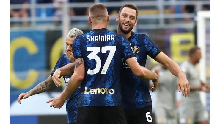 Skriniar comemora primeiro gol da Inter de Milão na temporada (Getty Images)