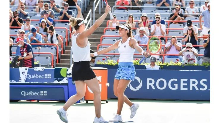 Luisa Stefani e Gabriela Dabrowski vencem campeãs olímpicas e chegam a teceira final consecutiva (Foto: Getty Images)