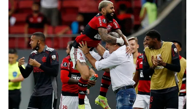 Técnico do Barcelona de Guayaquil não poupou elogios ao Flamengo