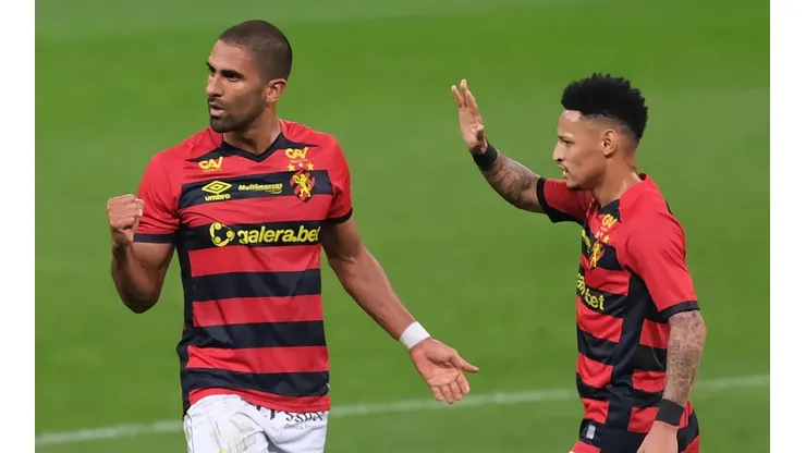 Tréllez e Neilton foram um dos sete nomes contratados para sanar problema no ataque do Sport - Foto: Marcello Zambrana/AGIF
